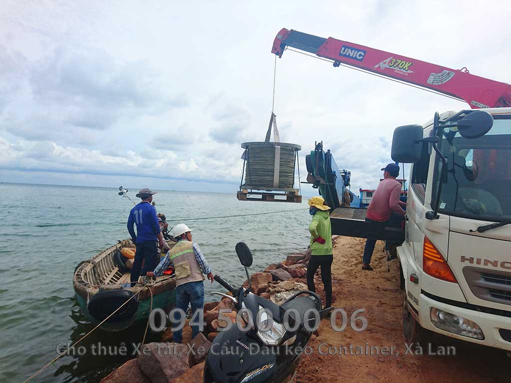(Ảnh: vận chuyển hàng hóa bắc nam, cty Con Rùa Biển nhận vận chuyển Cáp Điện từ Đất Liền đi qua đảo Hòn Thơm (Cáp treo hòn thơm)) (Ảnh: vận chuyển hàng hóa bắc nam, cty Con Rùa Biển nhận vận chuyển Cáp Điện từ Đất Liền đi qua đảo Hòn Thơm (Cáp treo hòn thơm))