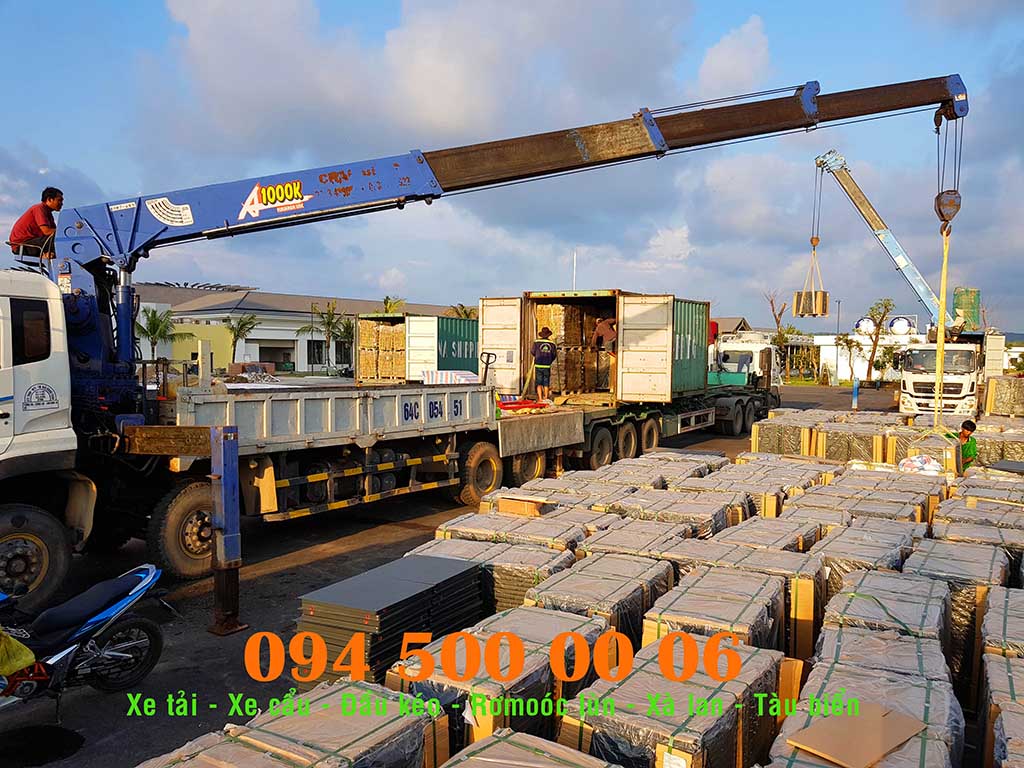 Ảnh: Cho thuê xe cẩu tại HCM: Cty Con Rùa Biển đang nhận Cẩu và vận chuyển đầu kéo container từ Cảng Cát Lái đi Gành Dầu, Phú Quốc Ảnh: Dịch vụ Cho thuê xe cẩu tại HCM: Cty Con Rùa Biển đang nhận Cẩu và vận chuyển đầu kéo container từ Cảng Cát Lái đi Gành Dầu, Phú Quốc