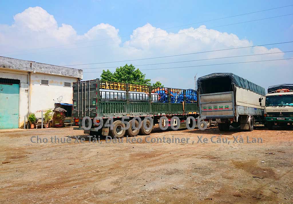 (Ảnh Dịch Vụ Mở Rộng - Cho thuê kho bãi xe chứa hàng hóa)