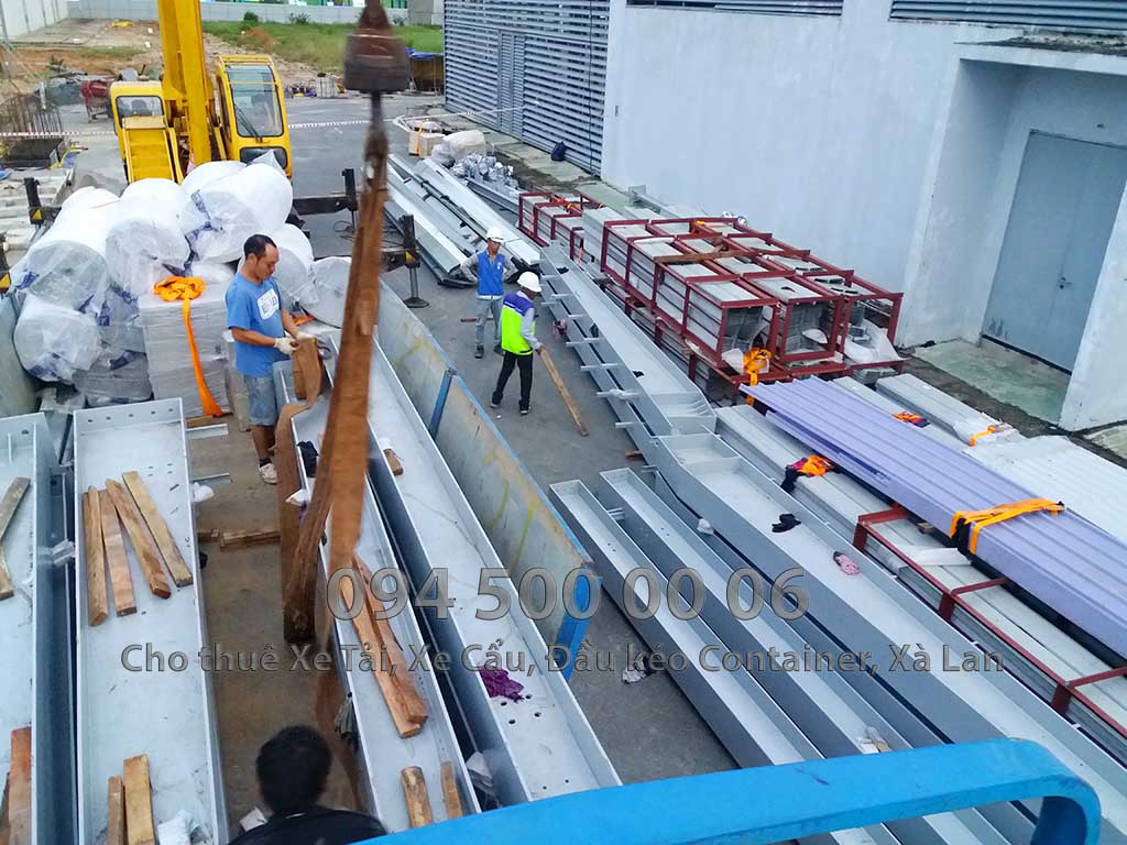 Dự Án vận chuyển kết cấu thép ra công trình Sân Bay Phú Quốc của ATAD 26