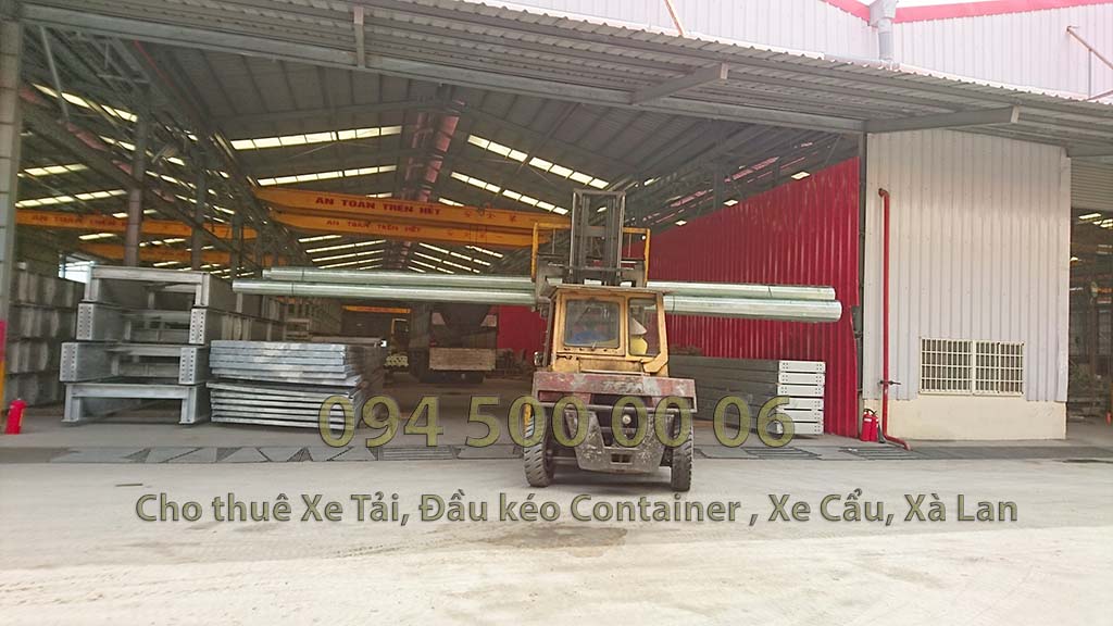 (Ảnh: Dự án vận chuyển cột đèn sắt thép từ Đồng Nai đi Phú Quốc, được cty Con Rùa Biển vận chuyển kết hợp đa phương thức bằng đường bộ, đường biển, với các loại phương tiện chuyên dụng từ Đầu kéo container mui bạc, cho đến xe tải và kết hợp cả tàu biển để đưa hàng đến chân công trình) (Ảnh: Dự án vận chuyển cột đèn sắt thép từ Đồng Nai đi Phú Quốc, được cty Con Rùa Biển vận chuyển kết hợp đa phương thức bằng đường bộ, đường biển, với các loại phương tiện chuyên dụng từ Đầu kéo container mui bạc, cho đến xe tải và kết hợp cả tàu biển để đưa hàng đến chân công trình)