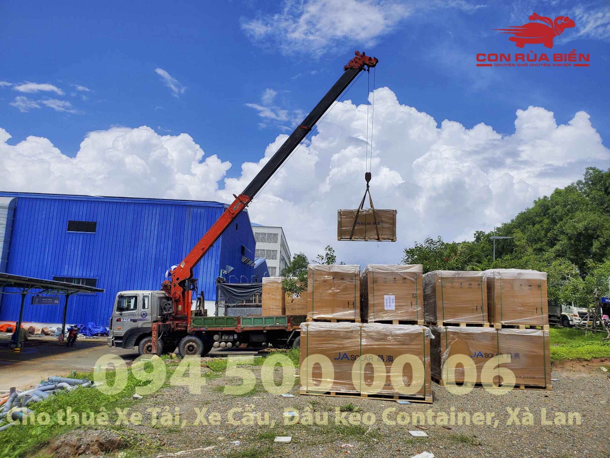 Tàu chở hàng đi Phú Quốc